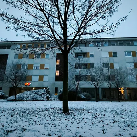 Viva - Cosy Flat In - Free Parking Apartment
